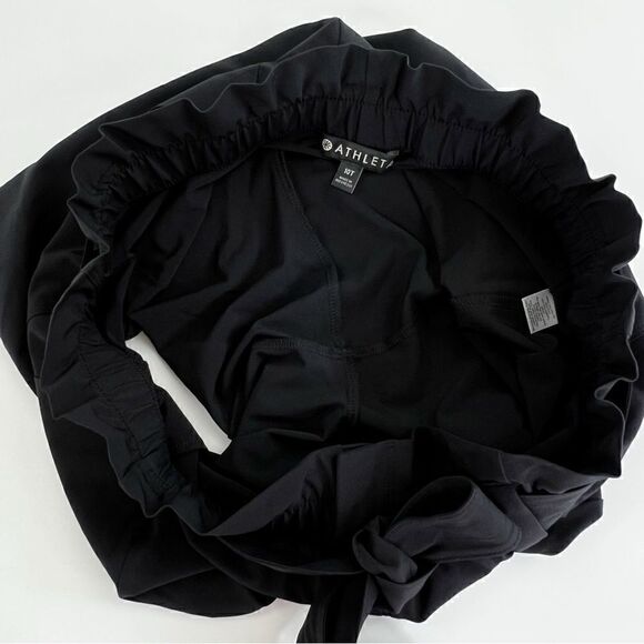 Athleta Women’s Skyline Shorts Arbor Olive Size 10T - Picture 7 of 8